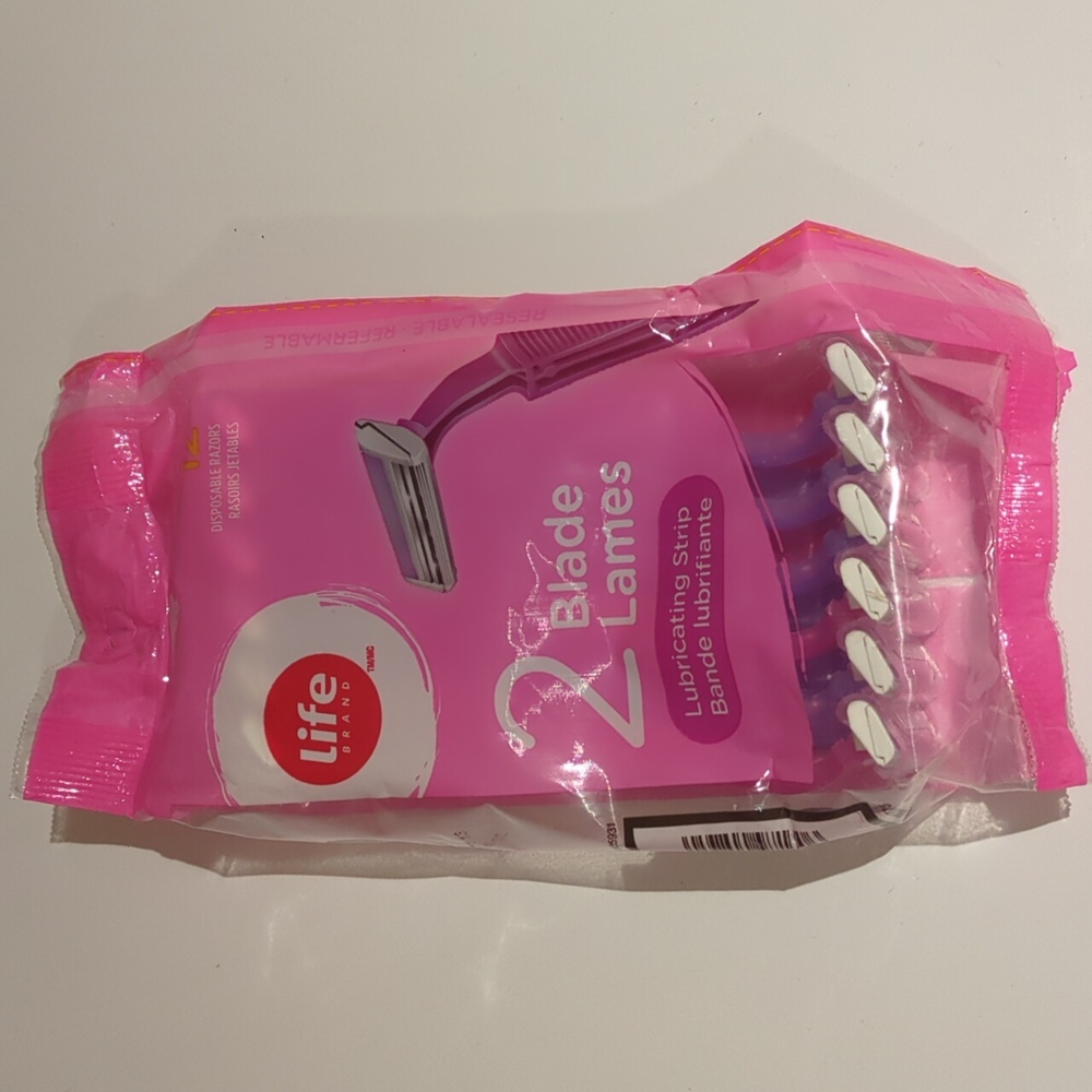 NIP 12 Disposable Razors
